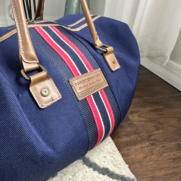 Tommy Hilfiger Navy Men's Tote Bag with wheels - Picture 2 of 16